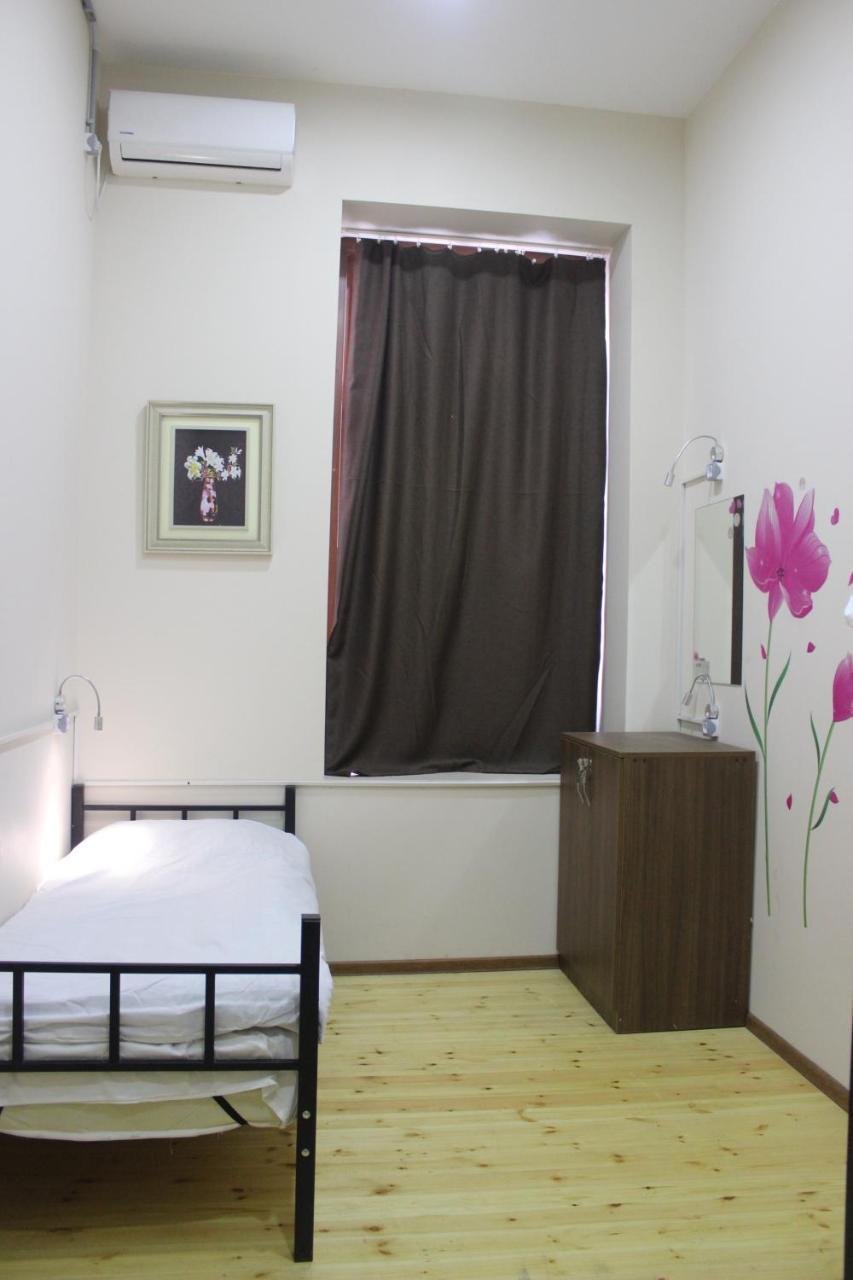 Global Hostel - Marjanishvili Tbiliszi Kültér fotó